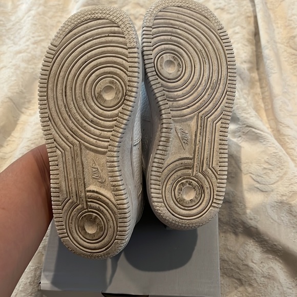 Nike Toddler AirForce Ones - Picture 6 of 8